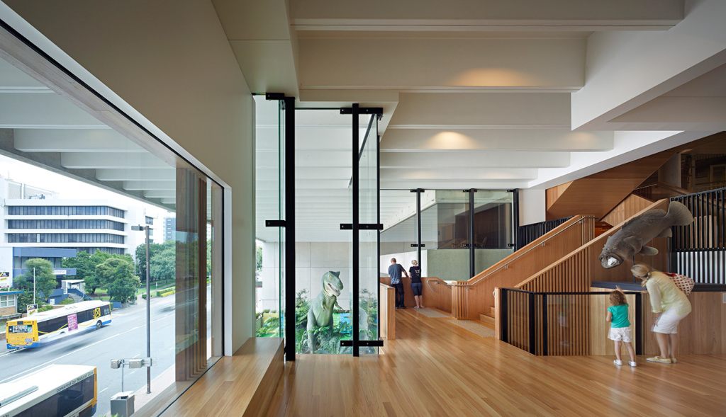 Qld_Museum_1 Queensland Glass